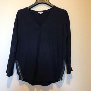 Gap V Neck Top